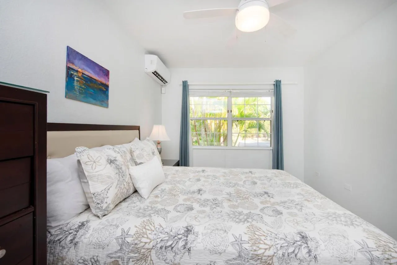 Snug Harbour View Condo #1 George Town Holiday home